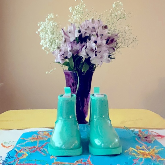 UGG Shoes - ☔️ UGG CLASSIC CLEAR MINI ☔️
